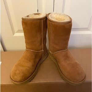 Classic Uggs